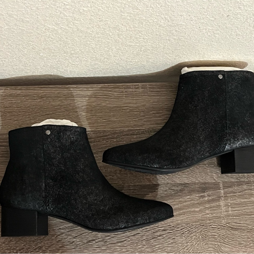 Designer H.S Trask Vivian Black Metallic Suede Ankle Boots - Picture 2 of 16